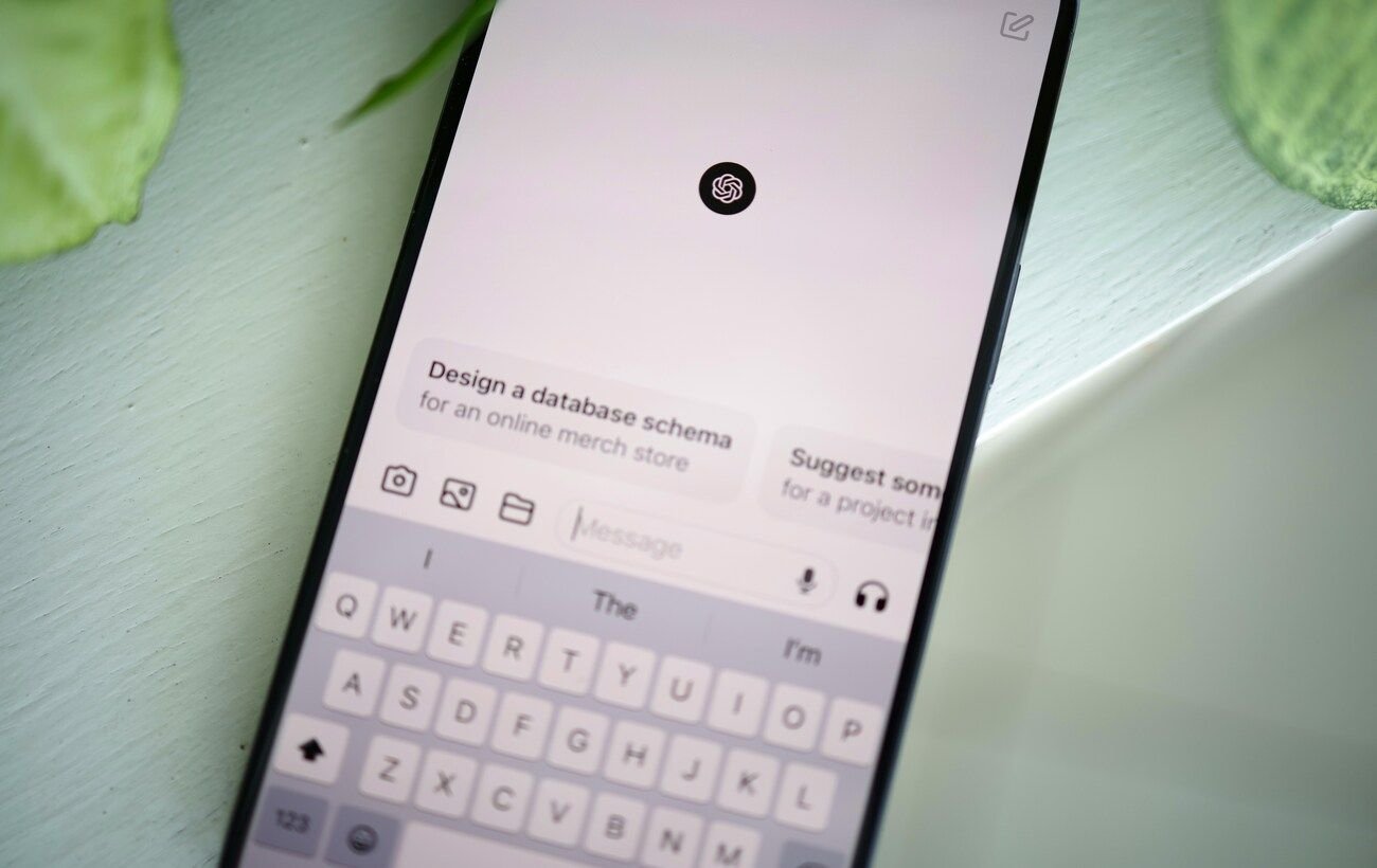
        Збережіть свої зображення зараз: OpenAI вимикає DALL-E у ChatGPT    