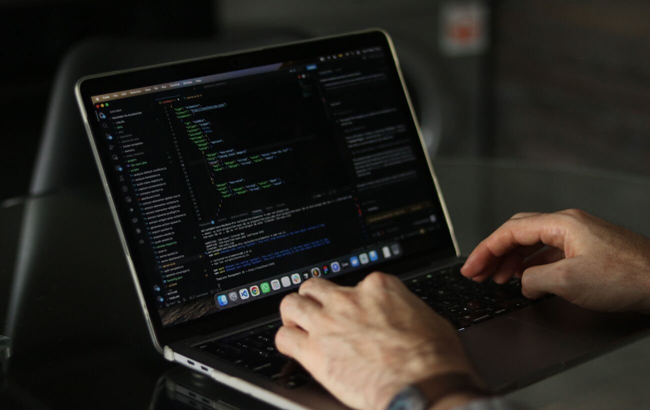 
        Прорив у ChatGPT Sites: OpenAI додала спільну розробку та власні домени    