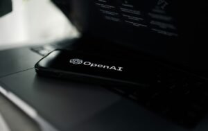 Збій ШІ-агентів OpenAI: приватні фото користувачів опинилися у мережі